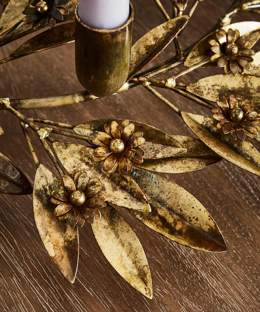 antique_gold_wreath_candl_2.webp Hot Joe Browns Antique Wreath Candle Holder Gold