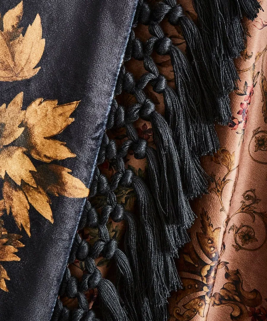 secret_forest_reversible__3-1.webp Outlet Joe Browns Secret Forest Reversible Throw Black