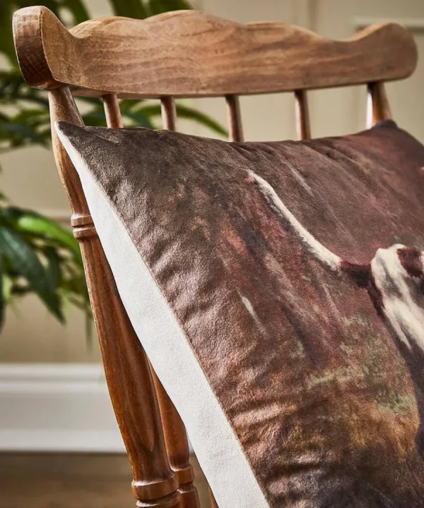 Hot Joe Browns Striking Spaniel Velvet Cushion Brown